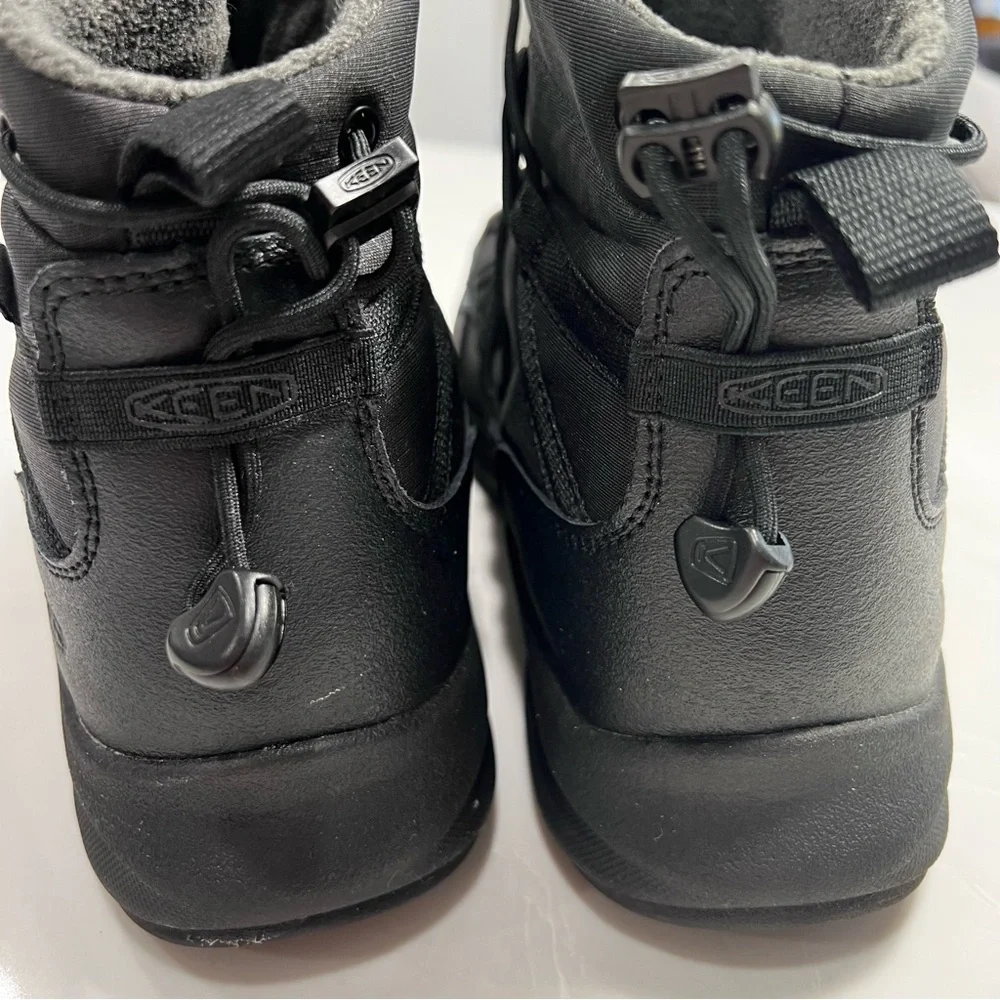 KEEN Men's Uneek SNK Waterproof Winter Chukka Boots SIZE 11 Comfort Lightweight